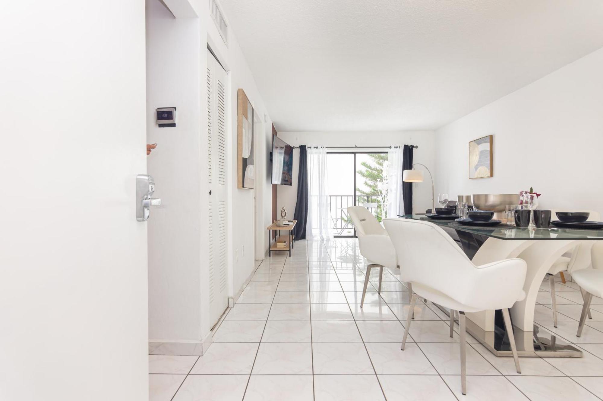 One Bedroom - With Parking & Balcony - Heart Of Wynwood Apartamento Miami