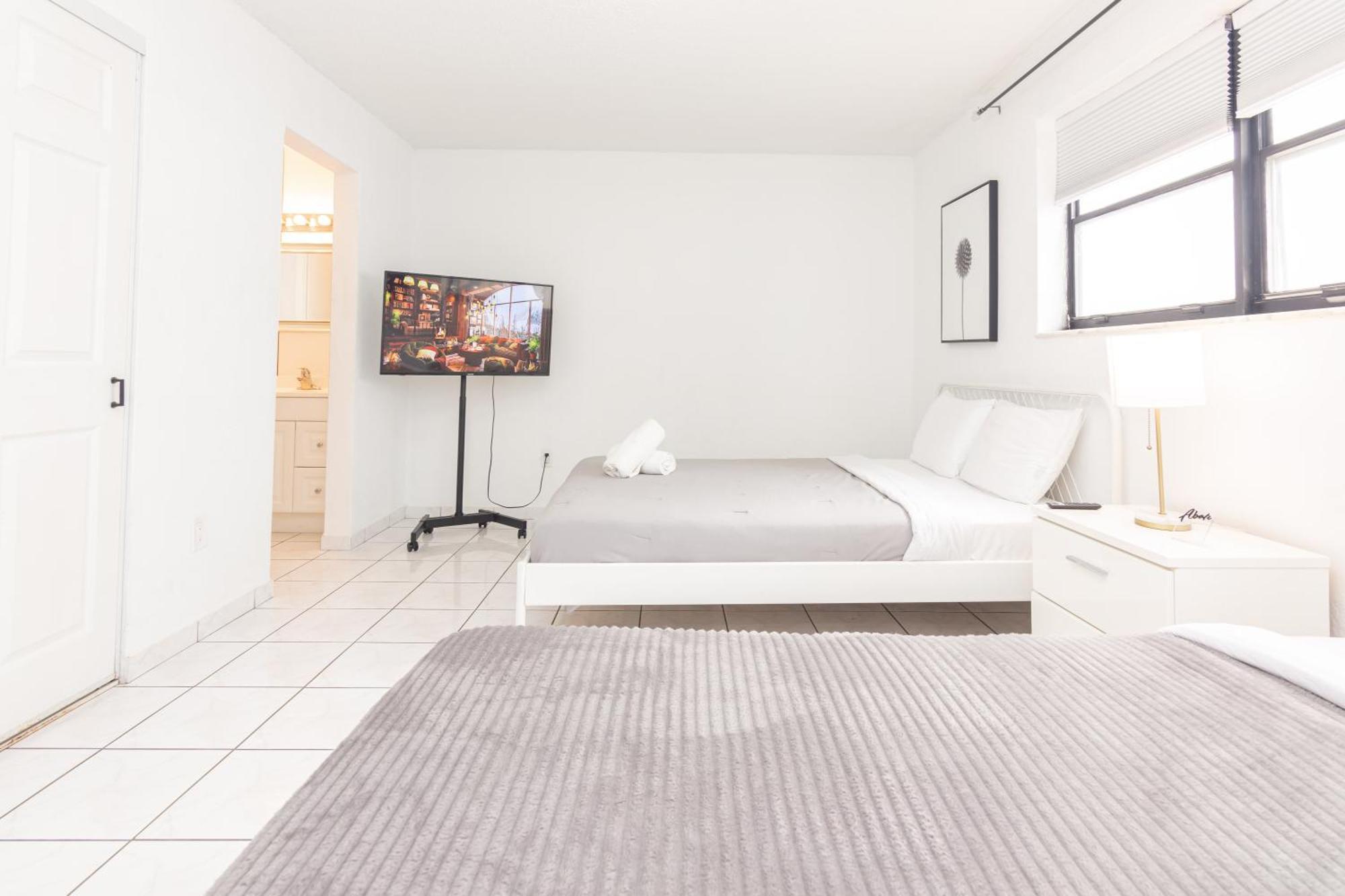 One Bedroom - With Parking & Balcony - Heart Of Wynwood Apartamento *